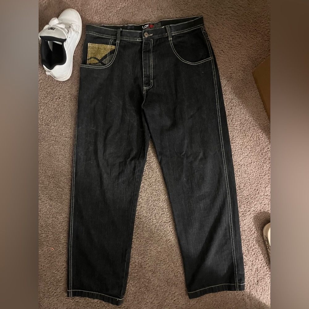 Lot 29 embroidered jeans